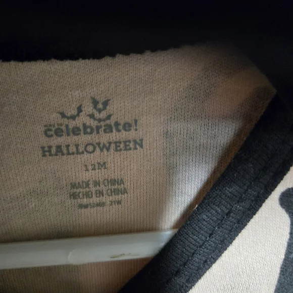 halloween Romper 12mos - Picture 3 of 4